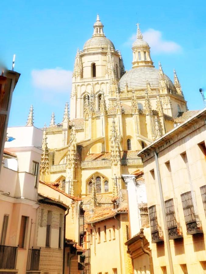 Hostal Juan Bravo Segovia Exterior photo